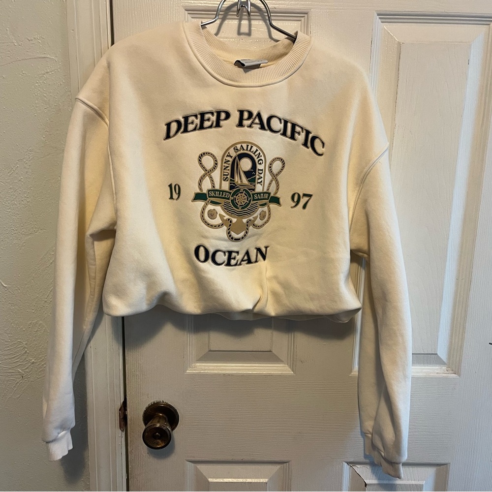Bershka Cream Crop Sweatshirt